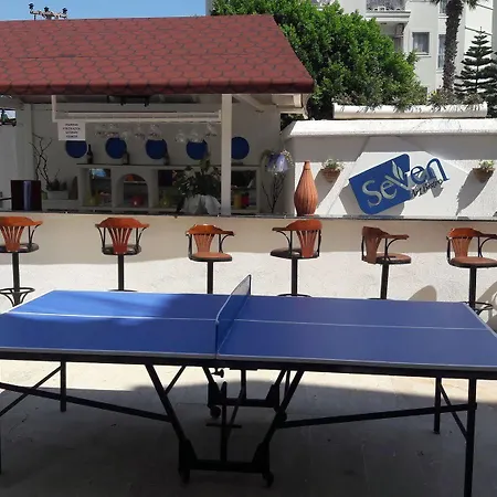 Ξενοδοχείο με διαμερίσματα Turan 3*