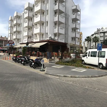 Lejlighedshotel Turan 3*